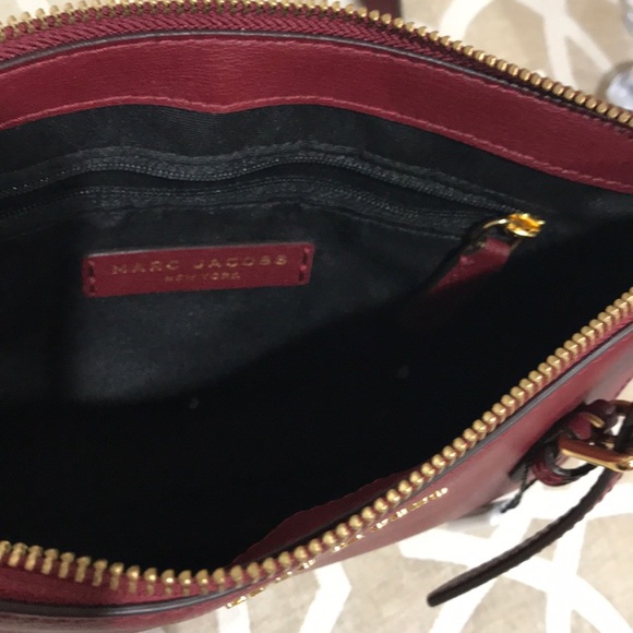 Marc Jacobs The Commuter Burgundy Crossbody Bag - Picture 12 of 16